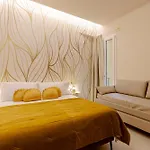 Bed & Breakfast Seasons 3*