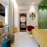Seasons Florencie