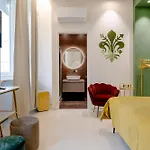 Seasons Bed & Breakfast 3*