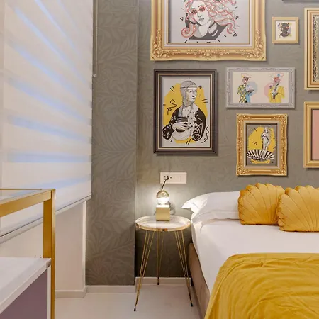 Seasons לינה וארוחת בוקר 3*